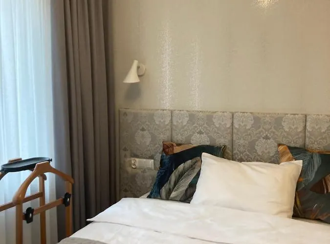 Witkacy Couette-café 3*